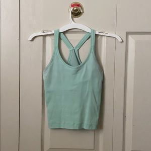 Cropped Lululemon tank
